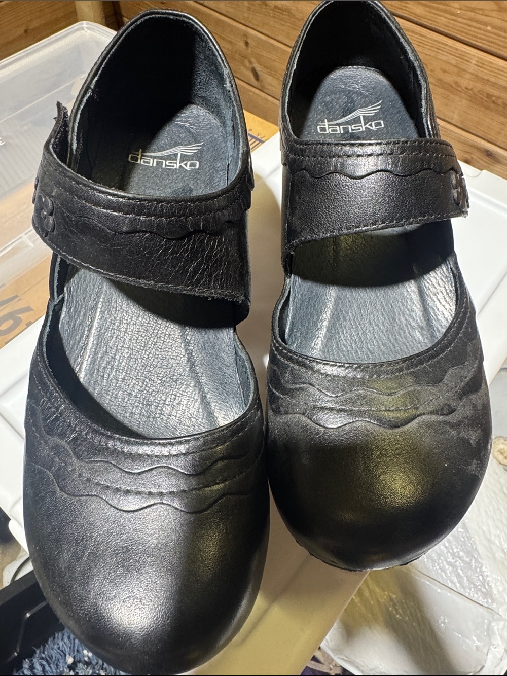 Dansko Kids Black Leather Mary Jane with Scalloped Trim